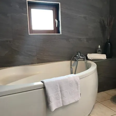 Appartement Cotes Et - Charme, Parking, Proche Et Randonnée *